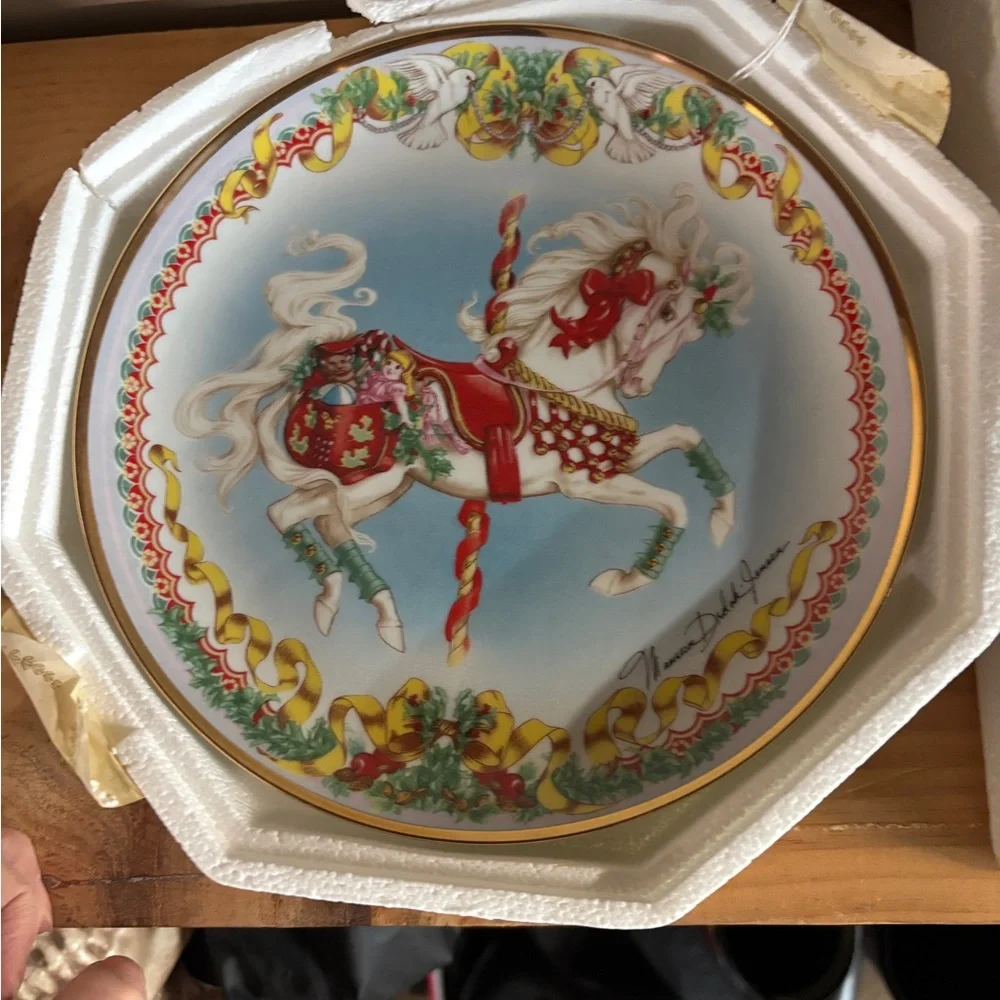 Christmas Prancer Carousel Horse Franklin Mint Limited Edition Plate 8”